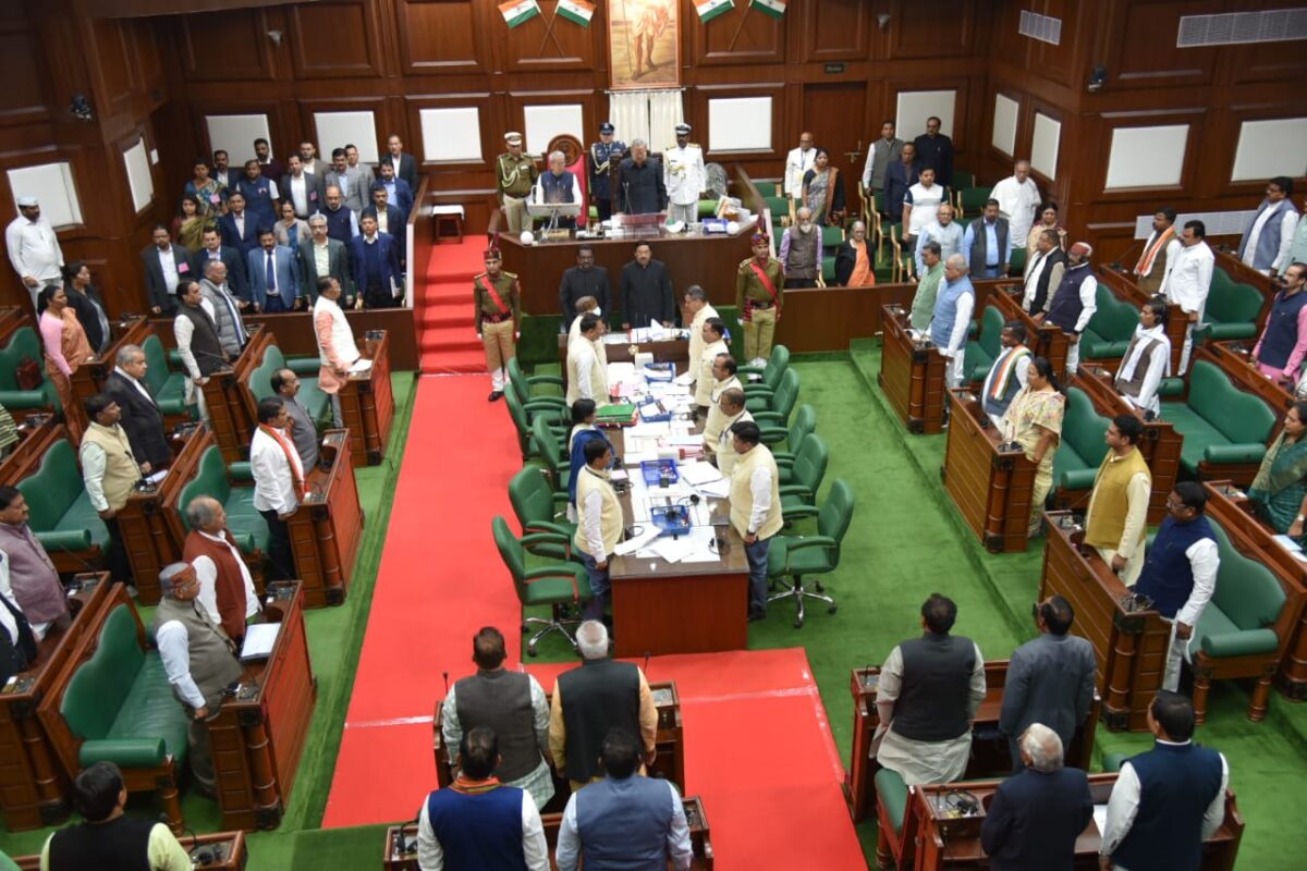 Proceedings of Chhattisgarh Assembly, discussion on supplementary budget, uproar over farmer suicide, work advisory committee, speeches of former Chief Minister Bhupesh, Governor Vishwabhushan Harichandan and supplementary budget, Khabargali.