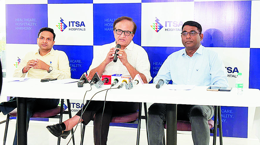 Chief Minister Vishnu Dev Sai inaugurated ITSA Hospital with world-class facilities... Health facilities in Chhattisgarh will get new heights, 350-bed facilities, trained doctors will always be present in the emergency and trauma unit, multispecialty, pediatric and wellness center, located near Ambuja Mall, Saddu, Sunil Balani, Dr. Sachin Peetalwar Dr. Rajkumar Barnwal, Mrs. Vinita Balani, Raipur, Chhattisgarh Khabargali)
