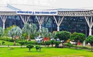 Cargo service resumes from Swami Vivekananda Airport, 40 kg of goods sent to Mumbai and Delhi hindi news big News latest News khabargali 