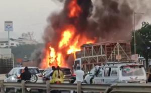 Tragic accident on Pune-Bengaluru highway, out-of-control truck collides with several vehicles, 7 burnt to death hindi News latest News big News khabargali 
