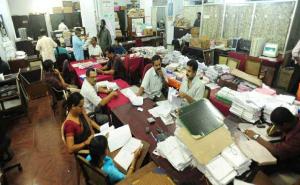 Shock to government employees, now offices will open on Saturdays and Sundays too hindi News latest news khabargali 