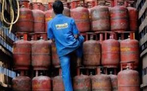 Commercial cylinders will no longer be available without cords; petroleum and gas companies have issued orders. Raipur chhattisgarh hindi news raipur news khabargali 