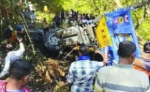  Three pilgrims killed and several injured as tractor-trolley falls into ditch on National Highway hindi news latest news khabargali 