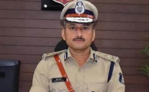 Major administrative reshuffle in Chhattisgarh Police Department; IPS Badrinarayan Meena appointed as the new IG of Bastar Range. raipur chhattisgarh hindi news khabargali 