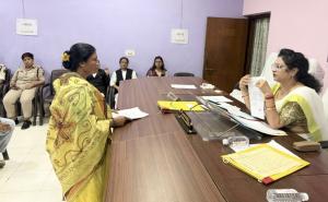 Tarnishing the image by making objectionable pictures created with AI viral on social media is a cyber crime, Women Commission advised filing an FIR, Dr. Mamta Sahu, Chairperson of Chhattisgarh State Women Commission, Ms. Deepika Shori, Member, Khabargali