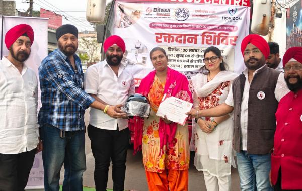 State Minority Commission successfully organised a massive blood donation and health camp on the 350th martyrdom anniversary of Shri Guru Teg Bahadur Ji, Bilasa Blood Centre, Chhattisgarh Sikh Council and Gurudwara Guru Nanak Nagar group Sadh Sangat, Amarjeet Singh Chhabra, Raipur, Chhattisgarh, Khabargali