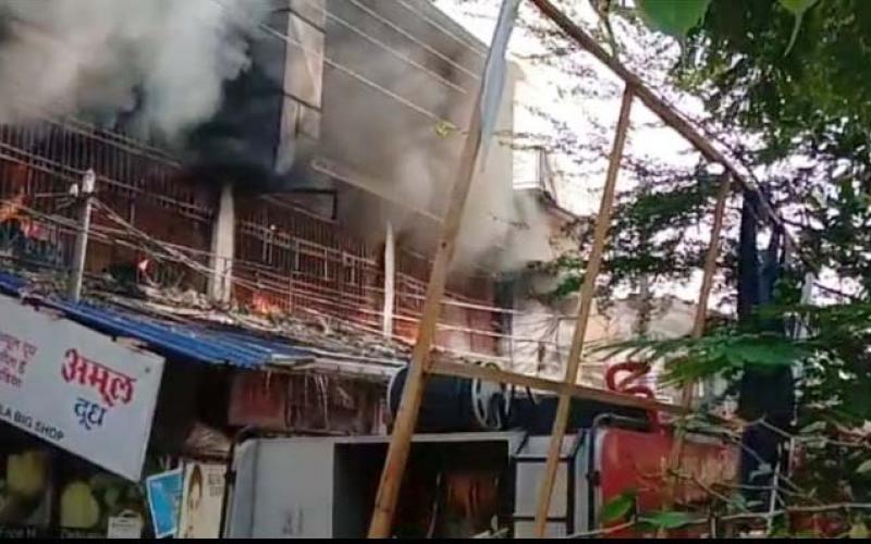 fire in Shimla shopping mall located in Shankar Nagar raipur chhattisgarh