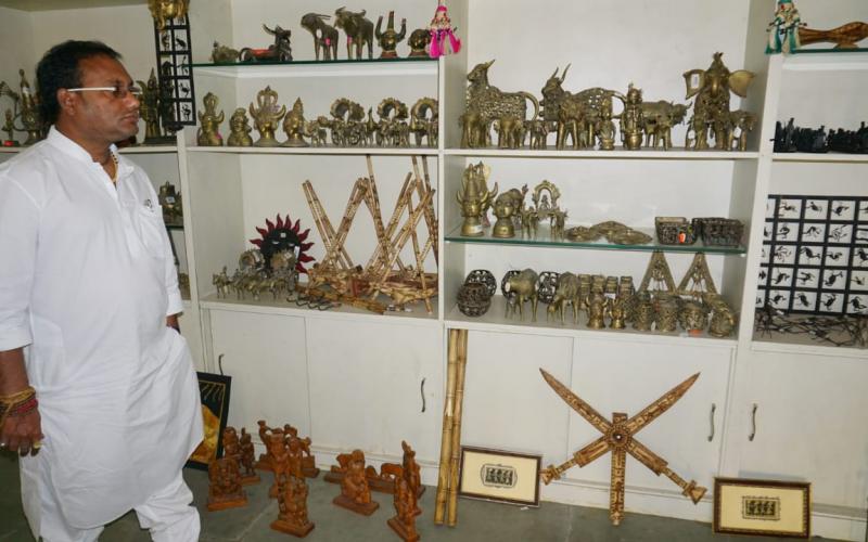 Village Industries Minister Guru Rudrakumar, Handicrafts Development Board, Shabari Emporium, Khabargali
