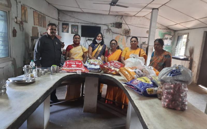 Shri Pragati Mahila Mandal, Davda Colony, Pachperi Naka, Kuldeep Nigam Old Age Mana Camp, Raipur, Rajendra Nigam, Jyoti Davda, Mrs. Shalini Meshram, Mrs. Rukhmani Prashant, Mrs. Sushma Sahu, Khabargali