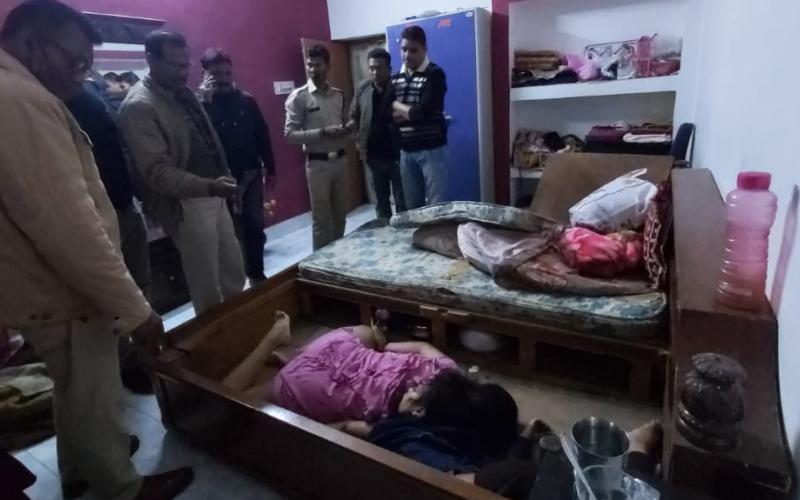 Rajdhani, Raipur, Khamhardi Police Station Area, Satnam Chowk, Murder, Former Minister DP Ghrithalhare, daughter-in-law, Khabargali