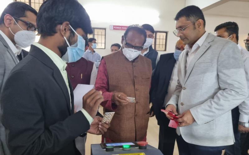 School Education Minister Dr. Premsai Singh Tekam, country's first AICTE Idea Lab in Chhattisgarh, Shri Shankaracharya Institute of Professional Management and Technology College, Raipur, Khabargali