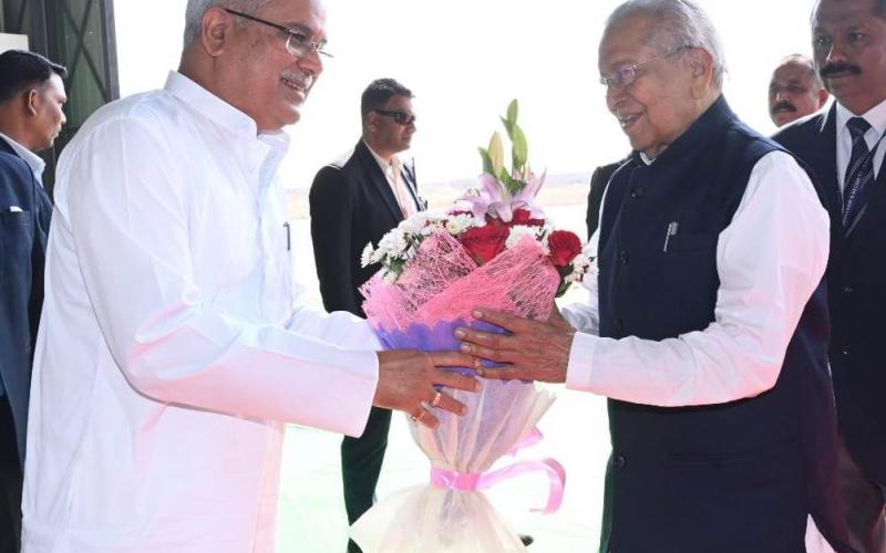 Nominated Governor of Chhattisgarh Mr. Vishwa Bhushan Harichandan, Chief Justice Mr. Arup Kumar Goswami, Raj Bhavan, Khabargali