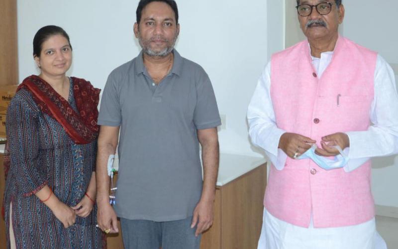 Chhattisgarh Assembly Speaker Dr. Charandas Mahant, Public Health Engineering and Khadi Village Industries Minister Guru Rudra Kumar, Kushalakshem, Raipur Ramakrishna Hospital, Chhattisgarh, Khabargali