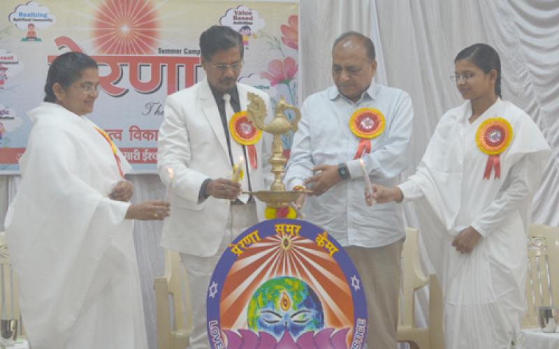 Prajapita Brahmakumari Ishwariya Vishwavidyalaya, Educational Services Division, All-round development of children, Vishwa Shanti Bhawan Chaubey Colony, Summer Camp, inauguration of Swami Vivekananda Technical University.  Vice-Chancellor Dr. M.K.  Verma, Information Commissioner Ashok Aggarwal, Brahma Kumari Savita Didi, Raipur, Chhattisgarh, Khabargali