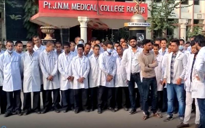 OPD boycott of junior doctors today, demanding increase in stipend, on indefinite strike from August 2, Chhattisgarh, khabargali