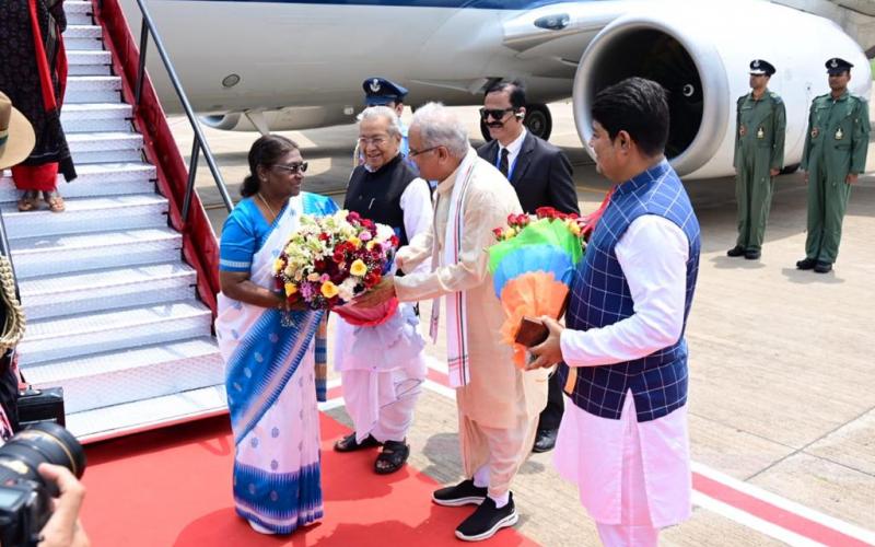 President Draupadi Murmu reached Raipur, Governor and Chief Minister welcomed, Raipur, Chhattisgarh, Khabargali