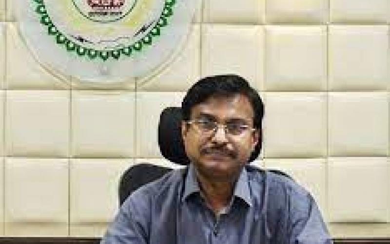 Durg Commissioner Mahadev Kavre has been given the charge of Excise Secretary, Housing and Environment Department, Chhattisgarh, Khabargali