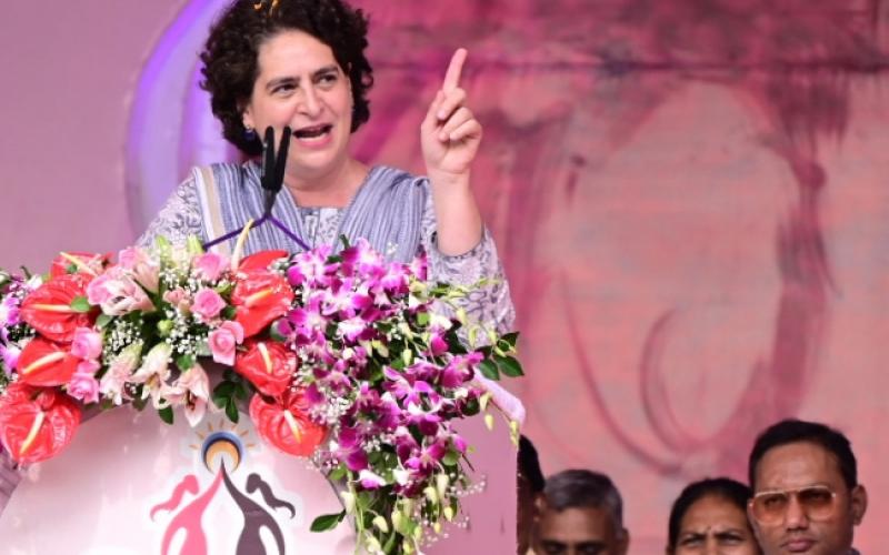 Smt. Priyanka Gandhi, Women's Prosperity Conference organized at Jayanti Stadium, Bhilai, Chief Minister Bhupesh Baghel, Chhattisgarh, Khabargali