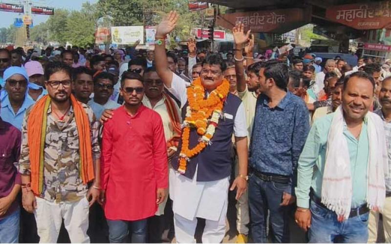 Revolt in BJP, District Panchayat member Rajesh Shyamkar from Dongargarh Assembly seat, Independent candidate, Vinod Khandekar, Chhattisgarh, Khabargali