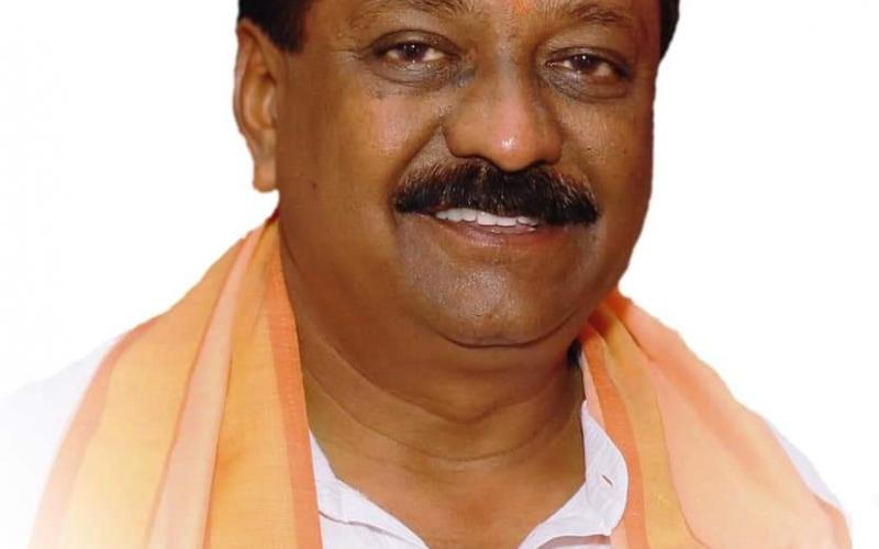 Due to the bad roads of the city, it is becoming difficult for devotees and customers going to the market to move out, Raipur, Kanhaiya Aggarwal State Convener Satyamev Jayate Foundation, Khabargali