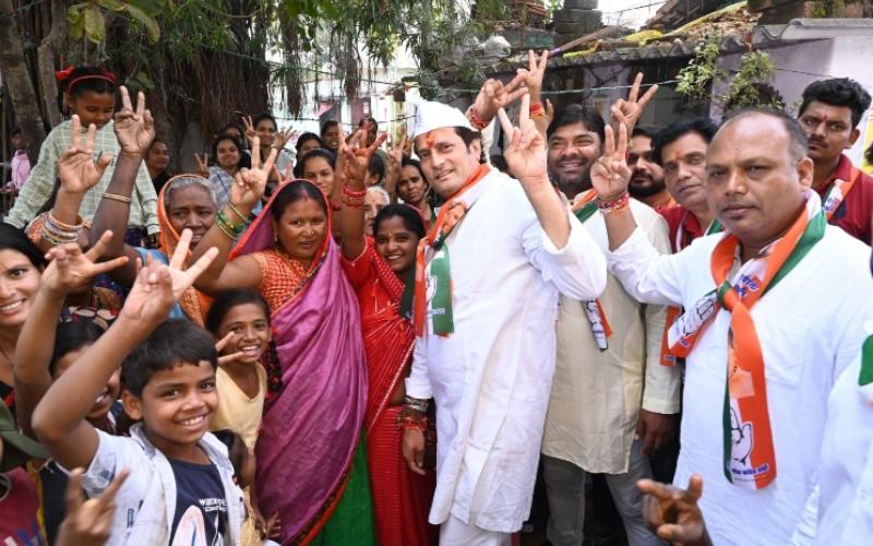 Gaur Brahmin Samaj and Sahu Samaj MLA Vikas Upadhyay took blessings, Raipur West Congress MLA Vikas Upadhyay, Assembly Elections, Election Campaign, Chhattisgarh, Khabargali