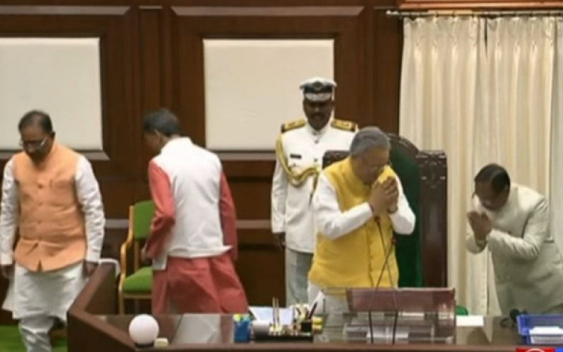 First session of the sixth assembly of Chhattisgarh, Protem Speaker Ramvichar Netam, winter session of Chhattisgarh Assembly, 90 MLAs took oath, Raman Singh became the Speaker, Chief Minister Vishnudev Sai, Deputy CM Arun Sao and Vijay Sharma, Khabargali