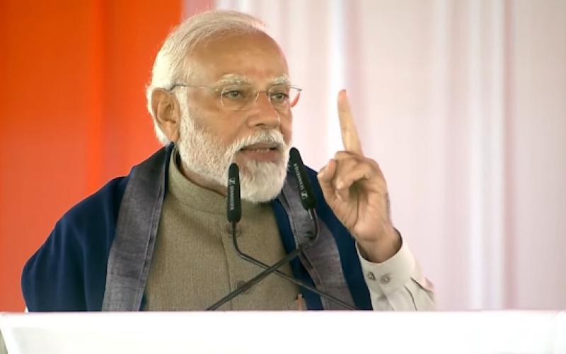 Ram Nagri Ayodhya, PM gifted a project worth Rs 16 crore to Ayodhya, grand welcome, party to Babri case also showered flowers, inaugurated other projects including new international airport and railway station, two Amrit Bharat and six Vande Bharat trains.  Also flagged off, Khabargali