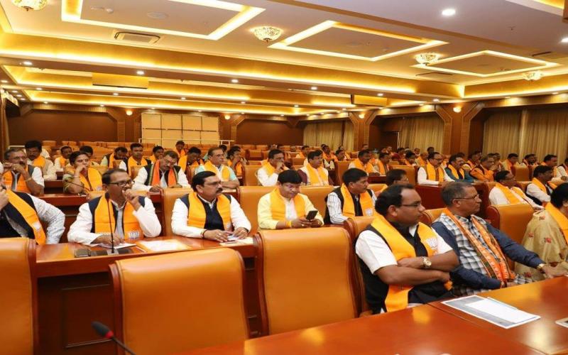 BJP made strategy for Lok Sabha elections, meeting of cluster in-charges, BJP started Gaon Chalo campaign for Lok Sabha elections 2024, Chhattisgarh, Khabargali