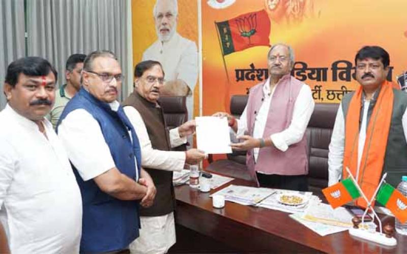 Demand for Champaran Mahotsav in Gaon Chalo campaign, BJP leader Ashok Bajaj, Education and Tourism Minister Brijmohan Aggarwal, Chhattisgarh, Khabargali