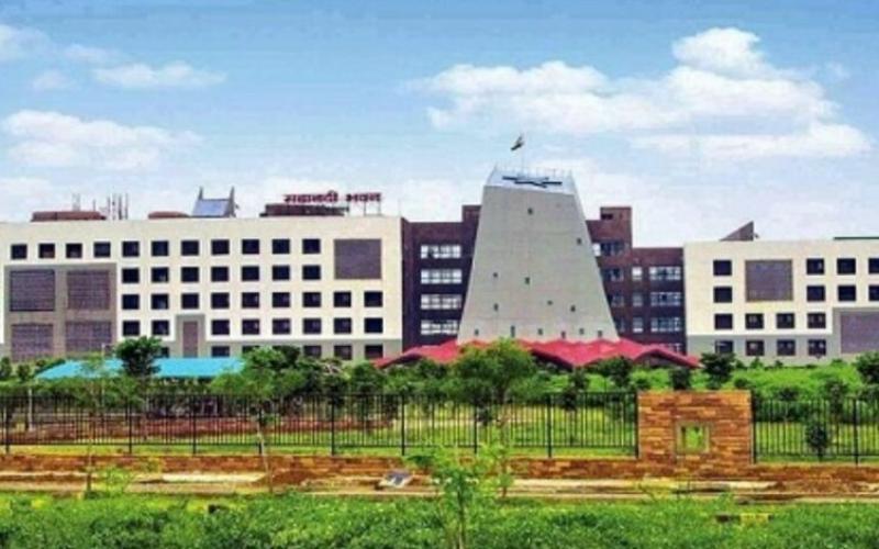 After no-confidence motion was passed against the Chairman in three urban bodies, the state government appointed acting Chairman, Chhattisgarh, Khabargali