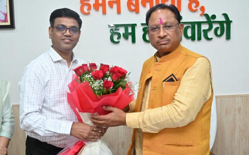 Dr. Dhirendra Tiwari, Doctor of Homeopathy, Chhattisgarh, Khabargali was made special advisor to Chief Minister Sai.