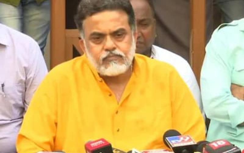 Sanjay Nirupam expelled from Congress, will join Shinde faction