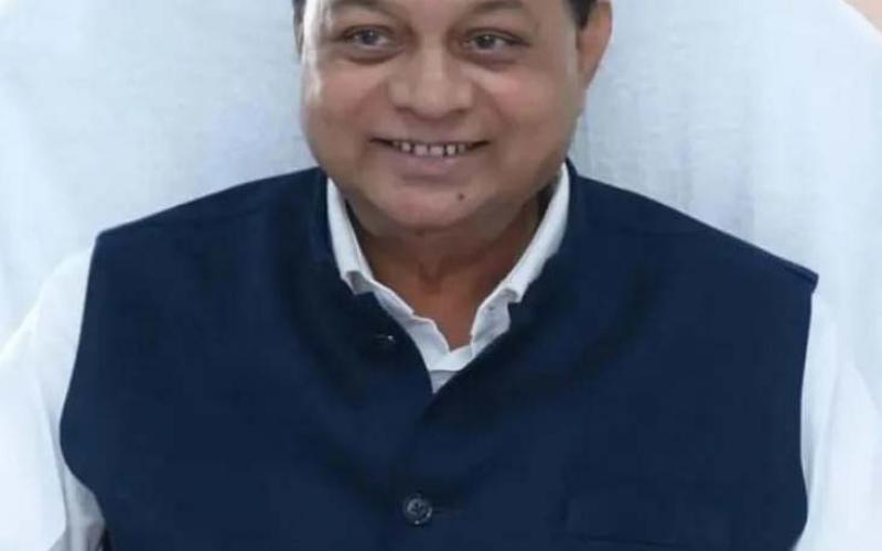 Chhattisgarh toppers will get one lakh rupees for studies and the other one lakh for buying two wheelers, Labor and Industry Minister Lakhanlal Devangan announced, Chhattisgarh, Khabargali