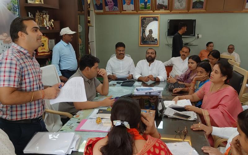 BJP councilors submitted a memorandum to the mayor regarding the water problem, where did the dustbins worth Rs 50 lakhs disappear?: Meenal Choubey, Raipur, Khabargali