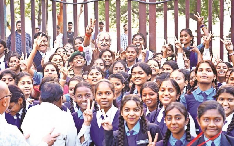Education Minister gave a big gift to the students in Chhattisgarh, increase of 6300 seats...