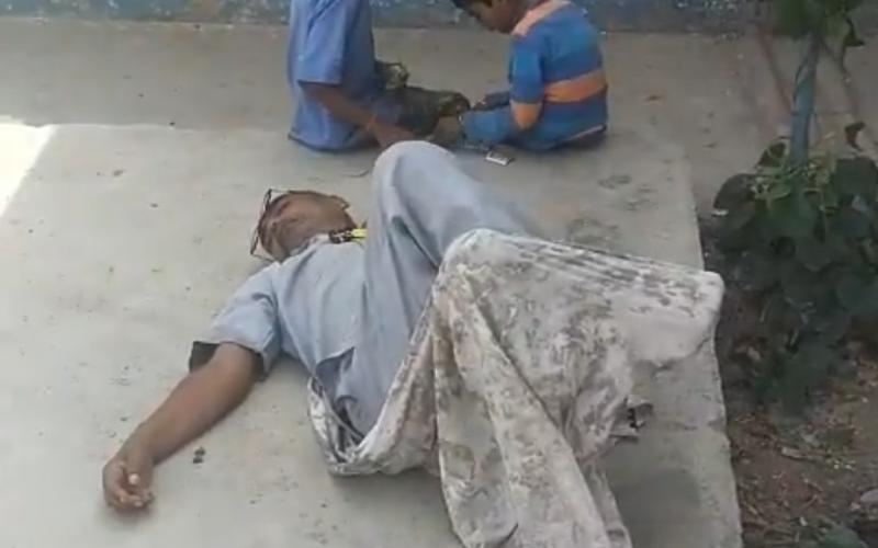 Alcoholic teacher: Headmaster lay down in front of the school drunk, suspended as soon as the video went viral...