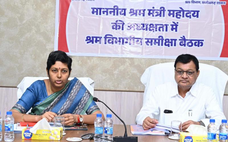 Labor Minister Shri Lakhan Lal Devangan has said that 100% of the workers of the state should get the benefit of the government schemes, Chhattisgarh, Khabargali