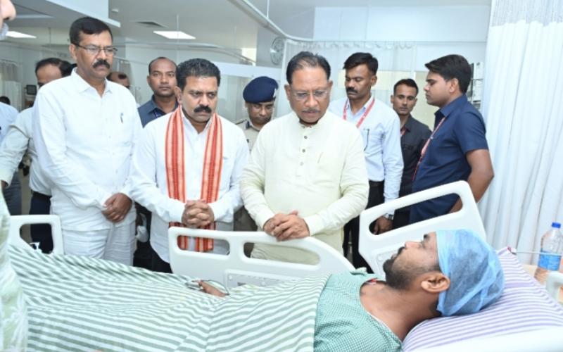 STF jawan Shri Kailash Netam, injured in an encounter with Naxalites, today told Chief Minister Shri Vishnu Dev Sai that he will kill more as soon as he recovers, Chhattisgarh, Khabargali