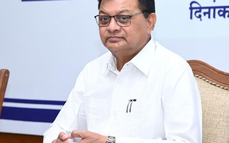 प्रदेश की नई औद्योगिक नीति का पहला ड्राफ्ट 31 जुलाई तक होगा तैयार, कई प्रदेशों की उद्योग नीति पर की जा रही स्टडी... , The first draft of the state's new industrial policy will be ready by July 31, study is being done on the industrial policy of many states..., raipurnews cgnews  industriyal police latestnews bignews