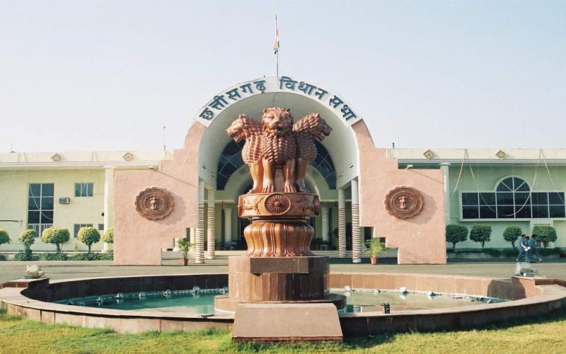Third day of monsoon session of Chhattisgarh Assembly, Congress will bring adjournment on the issue of law and order, chances of uproar in the House. Latest news Hindi news khabargali 