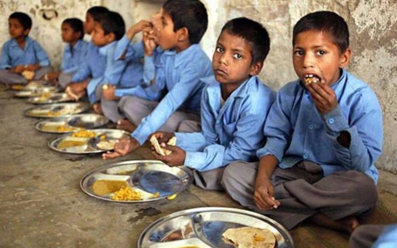Health of 11 school children deteriorated after eating mid-day meal, 4 in critical condition latest news Hindi news Chhattisgarh news khabargali 