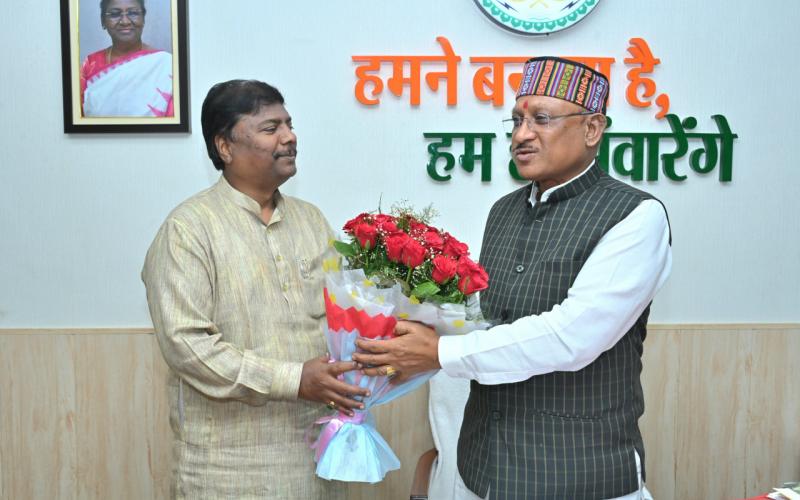 Kedar Kashyap got the charge of Parliamentary Affairs Minister, Chhattisgarh, Khabargali