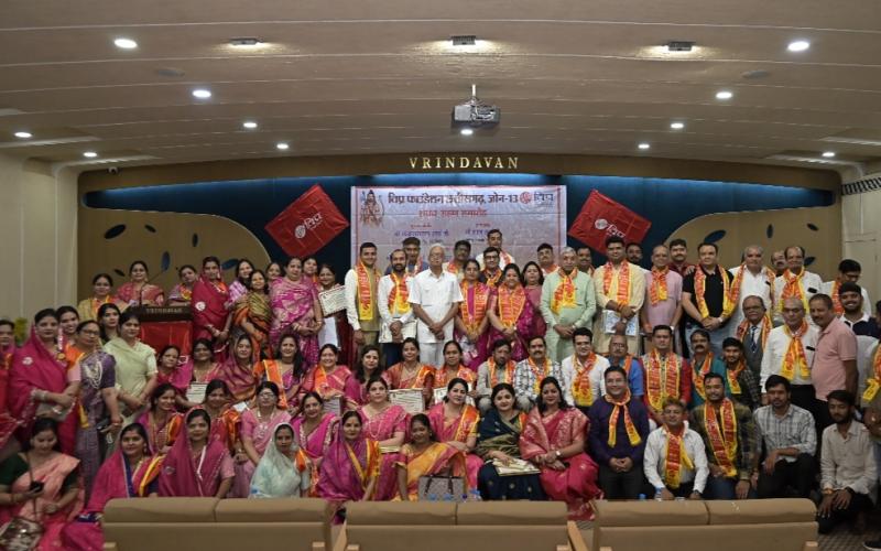 Oath taking ceremony of Vipra Foundation completed, many district presidents including state executive took oath, state president Kachru Prasad Sharma, president of women cell Deepali Sharma, zonal organization general secretary Pradyumna Saraswat, general secretary Rajababu Saraswat, state convener Mulkraj Sharma, Raipur district president Abhishek Sharma, Raipur, Chhattisgarh, Khabargali