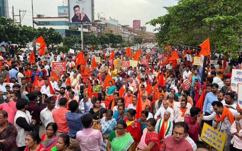 Hindu society showed its unique power in Raipur- More than 10,000 people participated in the protest rally, under the leadership of Sarva Sanatan Hindu Panchayat, Governor assured to discuss with President, Prime Minister and Home Minister, Ghanshyam Chaudhary, Bhagwati Sharma, Dr. Kuldeep Solanki, Chhattisgarh, Khabargali
