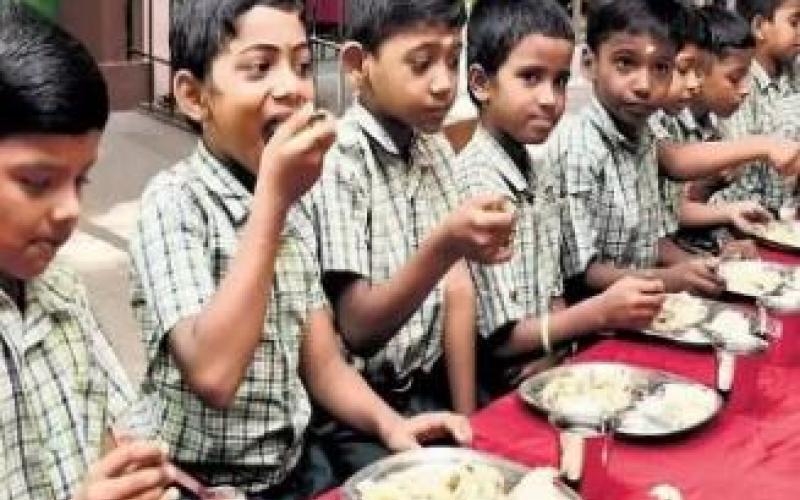 This scheme will start in the schools of this district from today, breakfast will be provided before mid day meal...  latest news hinidnews cg bignews latestnews khabargali 