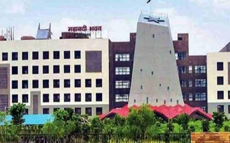 Large scale transfer of IAS officers, Richa Sharma given additional responsibility of NAN... cg news raipurnews transfer news khabargali 