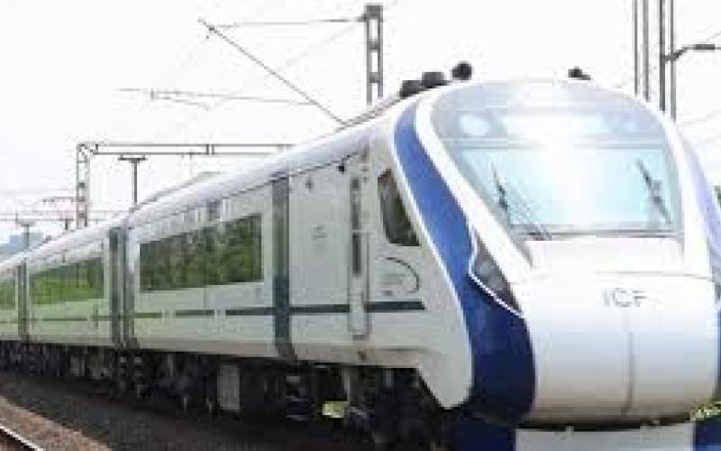 Trial run of Vande Bharat today, will reach from Durg to Raipur in 25 minutes... cg news raipurnews chhattisgarhnews cg bignews vandebharat khabargali 