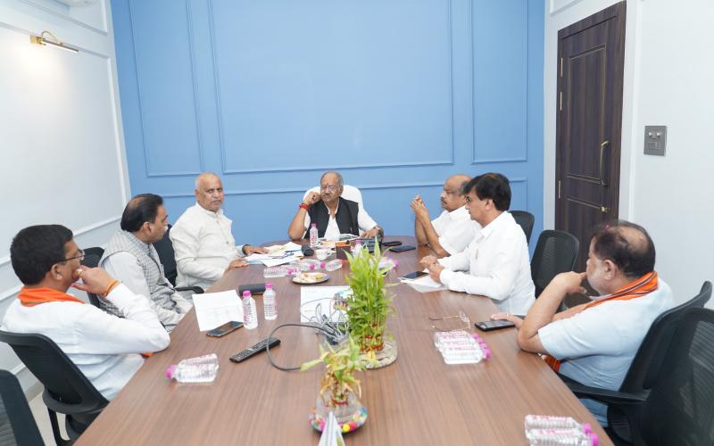 BJP gears up for Raipur South by-election, MP Brijmohan holds high level meeting, Raipur, Khabargali