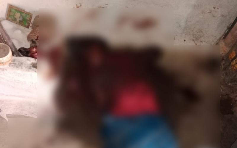 The man sacrificed his head to the god, cut his throat with sharp scissors  cg news raipurnews cg hindinews khabargali 