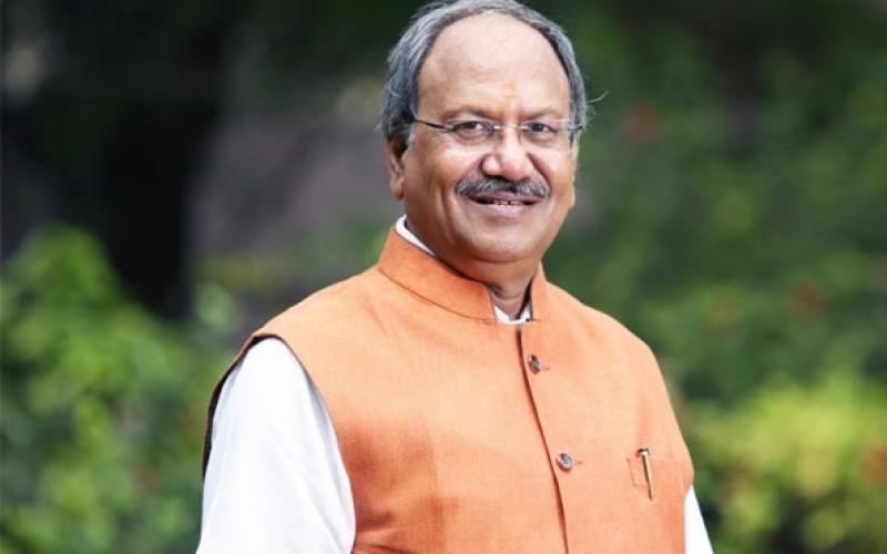 सांसद बृजमोहन को लोकसभा में मिली नई जिम्मेदारी, इस समिति का बनाया सदस्य  MP Brijmohan gets new responsibility in Lok Sabha, made member of this committee cg news hindi news cg big news politics news khabrgali 